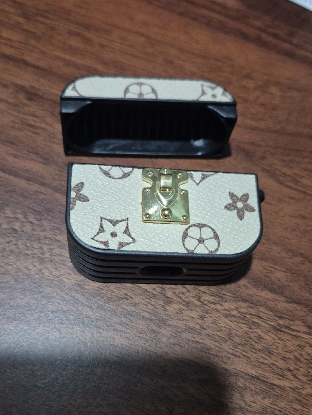 Designer-Style Cream Floral Trunk AirPods Case - Luxury Look